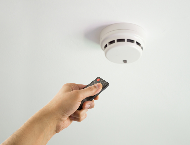 connect the smoke detector