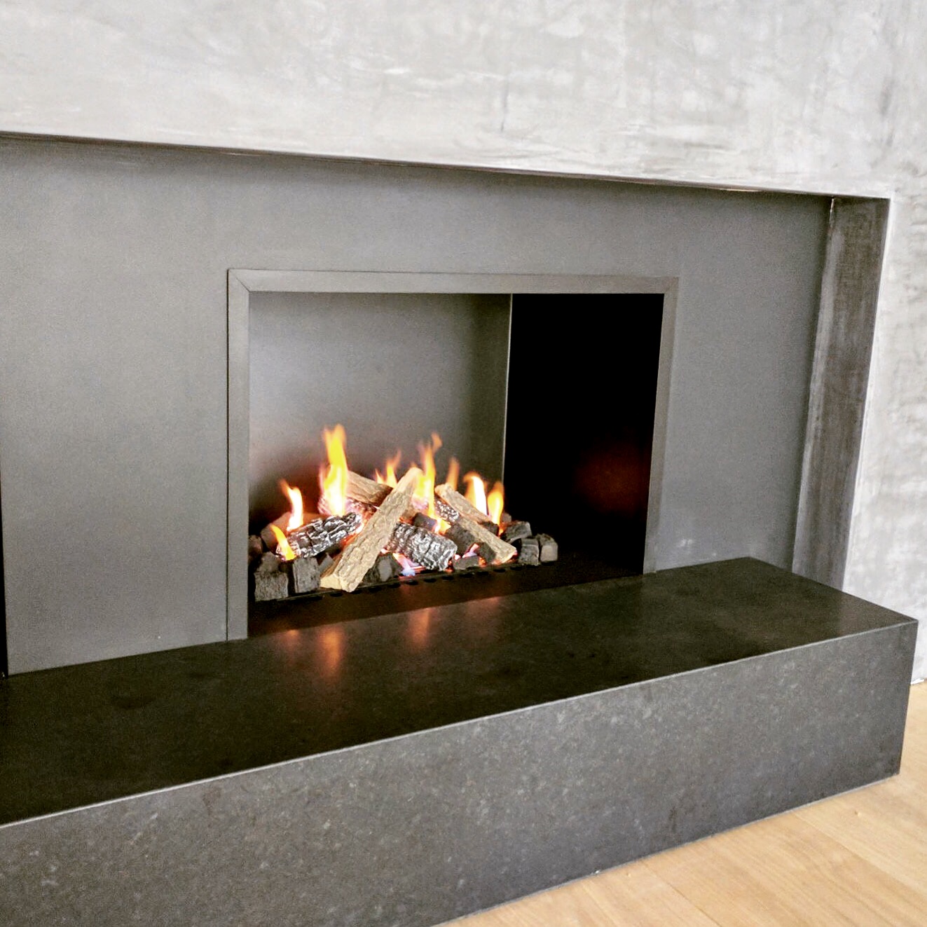 Gas Fire Electric Or Bioethanol, Ethanol Fuel Fireplace Pros And Cons